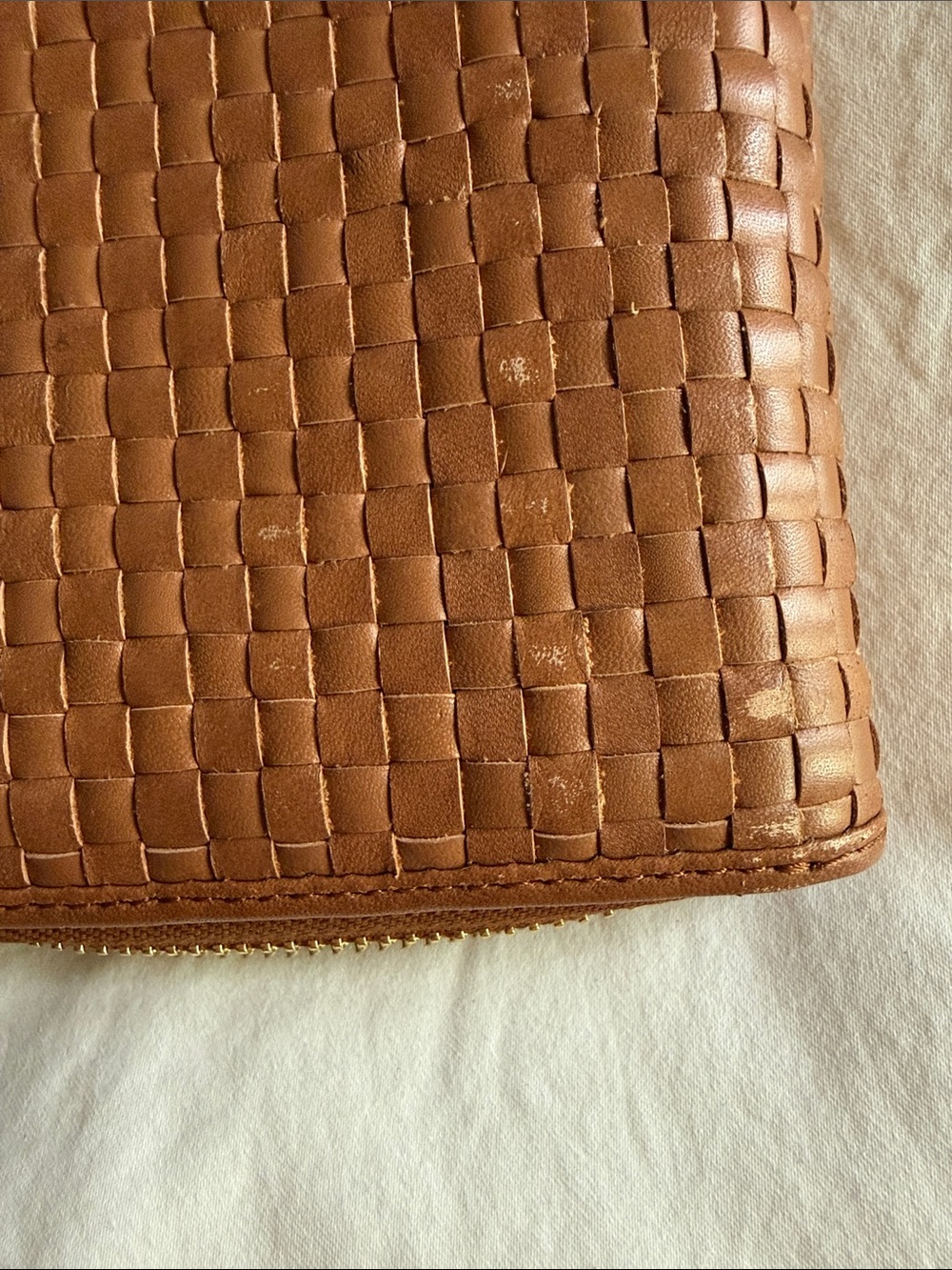 Quince Brown Woven Zip-Around Card Holder Wallet - Picture 2 of 5
